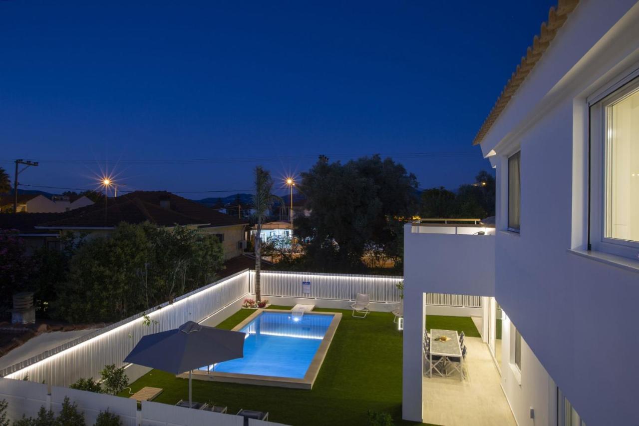 THE QUAD Luxury Villas Ligia Exterior foto
