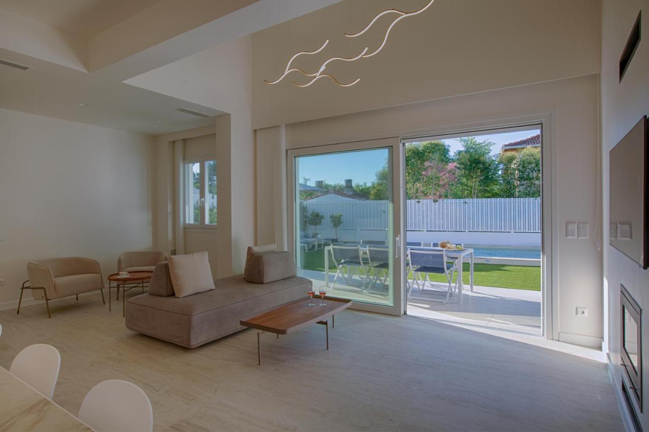 THE QUAD Luxury Villas Ligia Exterior foto